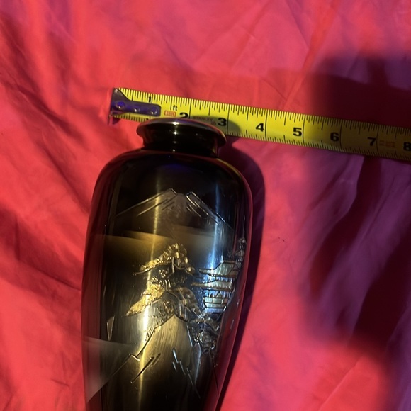 Vintage Japanese etched bronze vase - Picture 6 of 6